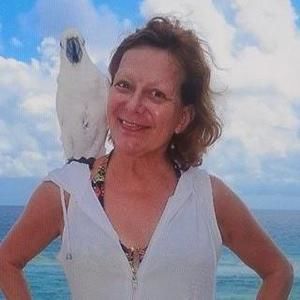 Meet your Posher, Mimi